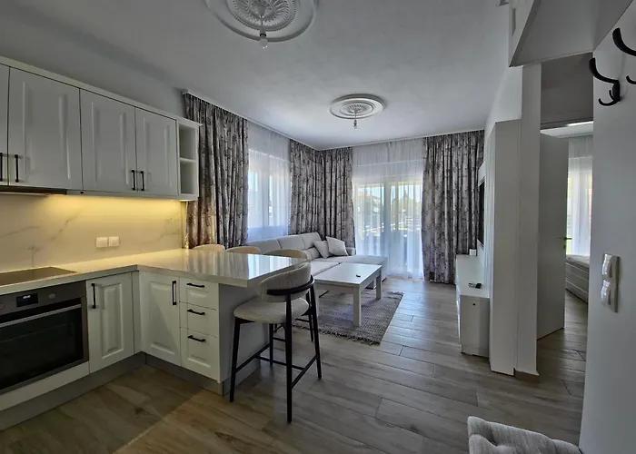 Royal Apartments - Nikiti